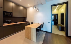  2    Royal Tower  ,  37  7