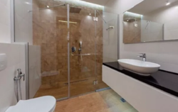  2    Royal Tower  ,  37  10
