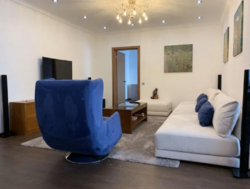   3  (106 2)     Park Avenue VIP,   1