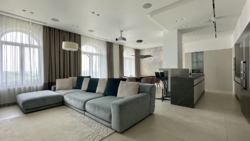  Renaissance Residence  1