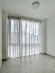  3-  (96 2)    Central Park |  , .  , 7 (.  )  13