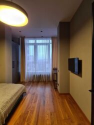  3-  (108 2)      JACK HOUSE  .   7.  12