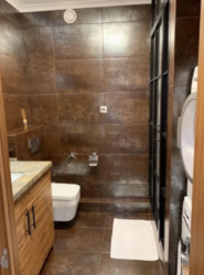   3  (106 2)     Park Avenue VIP,   5