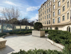  !  5 . . 4  Renaissance Residence  3