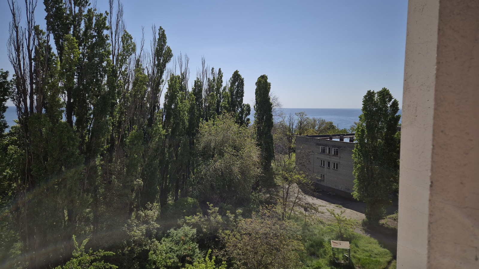 Однокомнатная квартира возле моря в Черноморске фото 1 Однокомнатная квартира возле моря в Черноморске фото 1
