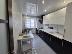 Трёхкомнатная квартира в Черноморске - центр города фото 1 Трёхкомнатная квартира в Черноморске - центр города фото 1