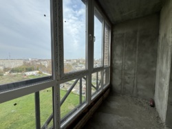 У продажу простора однокімнатна квартира фото 1 У продажу простора однокімнатна квартира фото 1