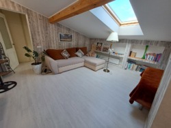 Продам двухуровневую квартиру в районе Монолит фото 1 Продам двухуровневую квартиру в районе Монолит фото 1