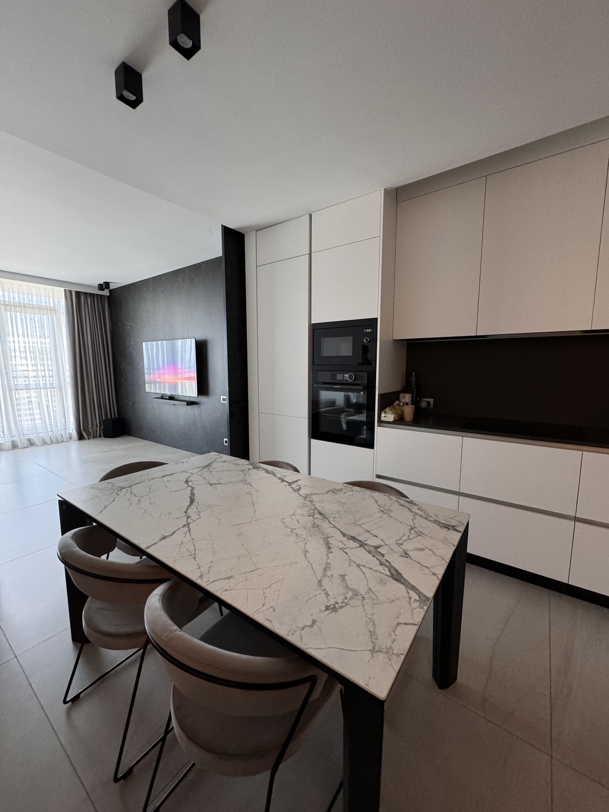    䳿, ,   , -,       1