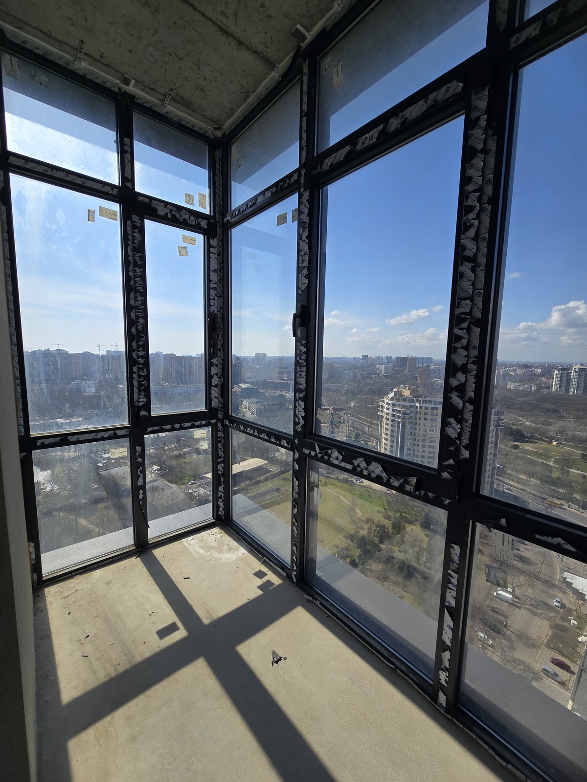 Квартира з великою кухнею в ЖК Олімпійський, вид на Аркадію, море та парк Перемоги фото 1 Квартира з великою кухнею в ЖК Олімпійський, вид на Аркадію, море та парк Перемоги фото 1