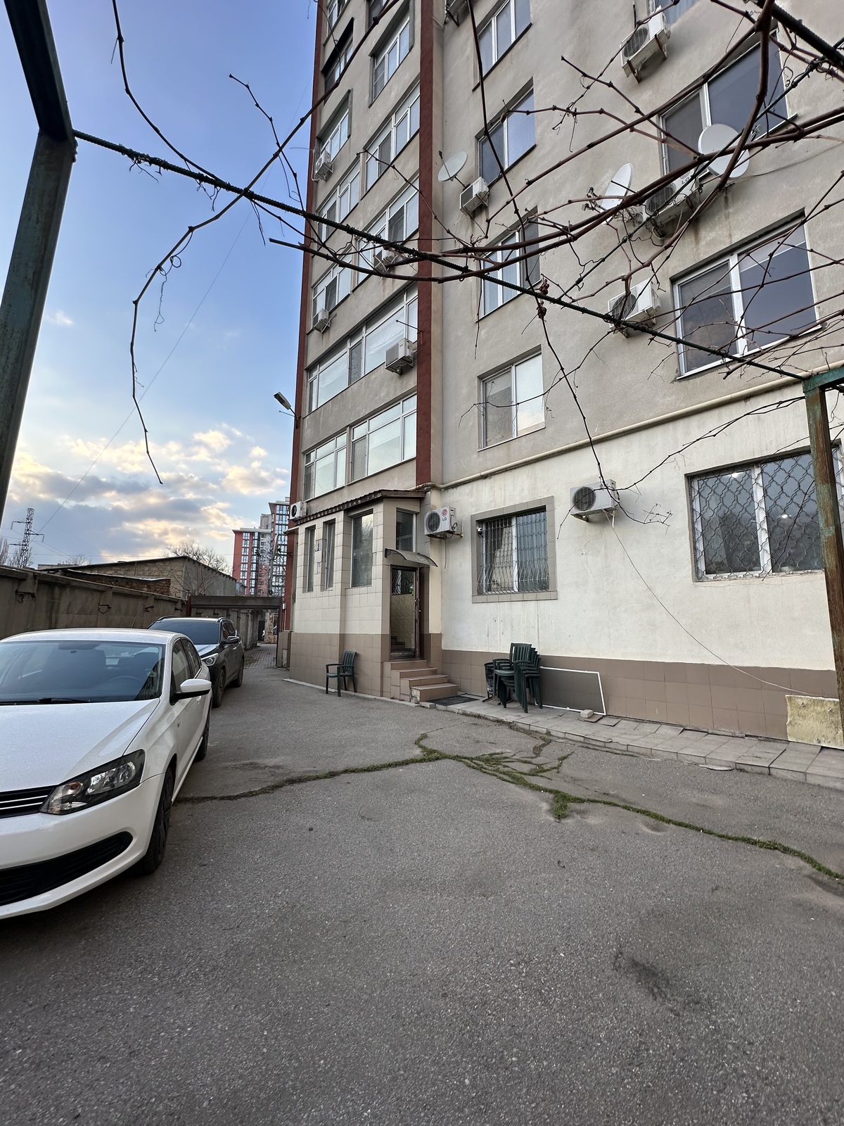 Простора квартира, яка може стати аналогом приватному будинку. фото 1 Простора квартира, яка може стати аналогом приватному будинку. фото 1