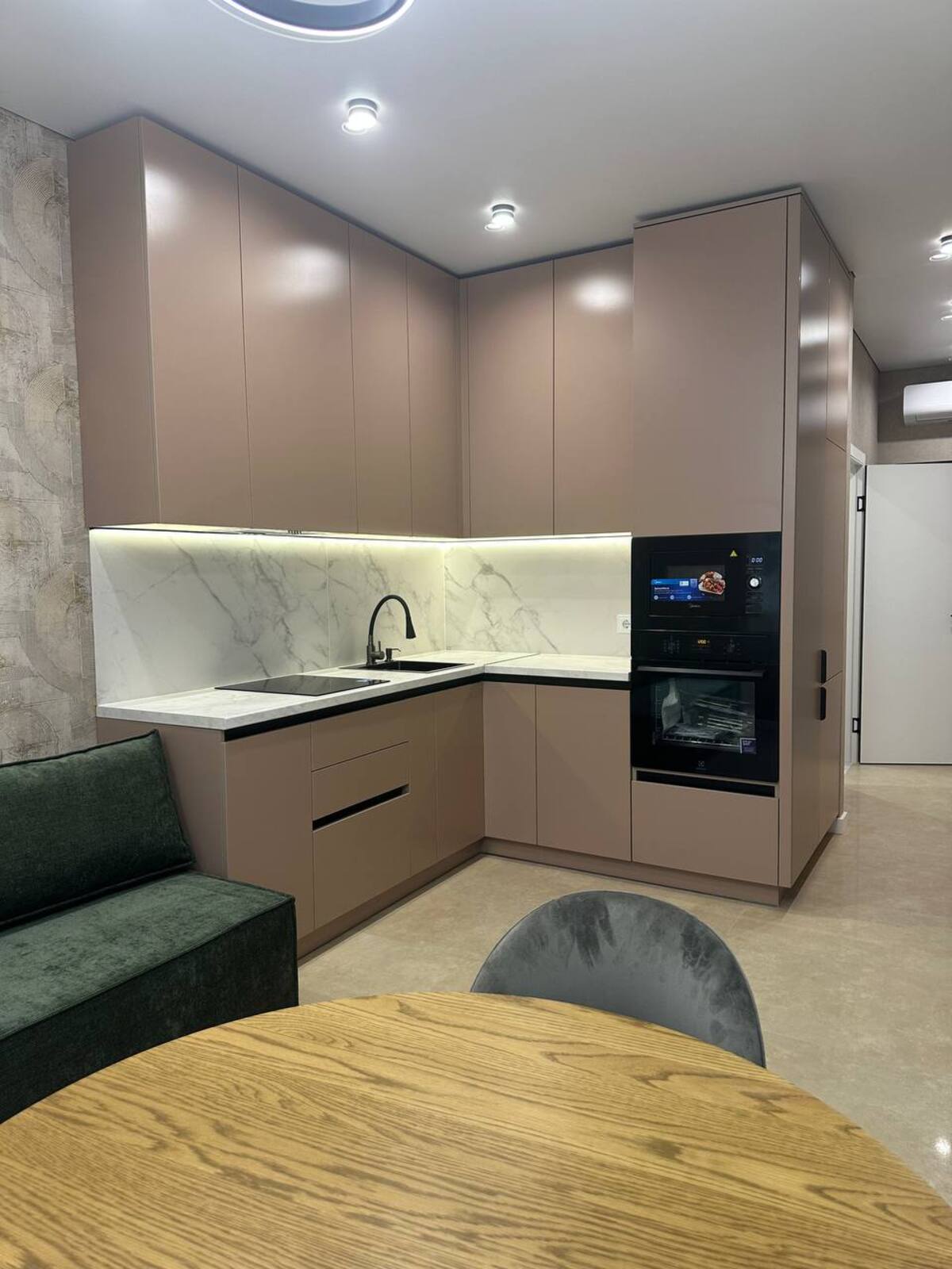 ����������� �������� � �������� �������� �� �������� ���� 1