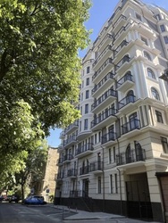 3 кімнатна квартира в ЖК Віндзор в Центрі