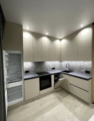 Однокімнатна квартира з сучасним ремонтом та видом на іподром фото 1 Однокімнатна квартира з сучасним ремонтом та видом на іподром фото 1