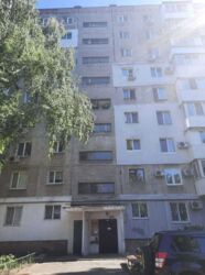 3-кімнатна квартира в спальному районі на вул Небесної Сотні фото 1 3-кімнатна квартира в спальному районі на вул Небесної Сотні фото 1