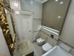 Трикімнатна квартира з сучасним ремонтом в ЖКАльтаірі 2 фото 8 Трикімнатна квартира з сучасним ремонтом в ЖКАльтаірі 2 фото 8