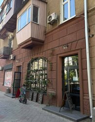 2-кімнатна квартира на вул. Середньофонтанська Сталінка