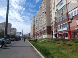 Трикімнатна квартира на Вільямса у будинку з червоної цегли фото 1 Трикімнатна квартира на Вільямса у будинку з червоної цегли фото 1