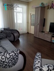 Трикімнатна квартира з кухнею студією на Б. Хмельницького фото 5 Трикімнатна квартира з кухнею студією на Б. Хмельницького фото 5