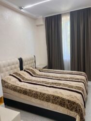 Двокімнатна квартира з ремонтом на вул. Боровського