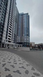 Трикімнатна квартира в житловому комплексі «Скай Сіті», Варненська фото 12 Трикімнатна квартира в житловому комплексі «Скай Сіті», Варненська фото 12