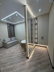 2-кімнатна квартира в 68 Перлині на Краснова.