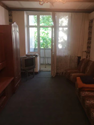 2-кімнатна квартира на вул. Пироговській