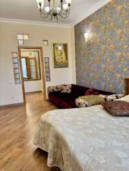 Простора та затишна квартира в центрі міста, Жуковського фото 2 Простора та затишна квартира в центрі міста, Жуковського фото 2