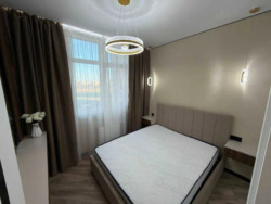 2-кімнатна квартира в 68 Перлині на Краснова.