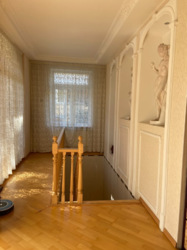 Унікальна трехповерхова квартира біля Музичної комедії. фото 5 Унікальна трехповерхова квартира біля Музичної комедії. фото 5