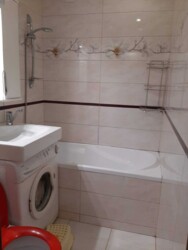 Продам 3-и кімнатну квартиру на вулиці Героїв Крут (вулиця Валентини Терешкової)