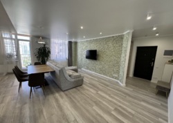 Трикімнатна квартира з ремонтом в ЖК Дмитрієвський 3 фото 5 Трикімнатна квартира з ремонтом в ЖК Дмитрієвський 3 фото 5