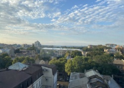 Однокімнатна квартира в ЖК Капітан, Базарна, центр, парк Шевченко