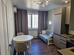 Однокімнатна квартира з ремонтом на Сахарова фото 1 Однокімнатна квартира з ремонтом на Сахарова фото 1