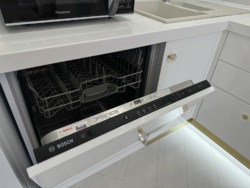 Трикімнатна квартира з сучасним ремонтом в ЖКАльтаірі 2 фото 15 Трикімнатна квартира з сучасним ремонтом в ЖКАльтаірі 2 фото 15