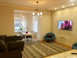 Продаж 4-кімнатної квартири 121 м2 у ЖК «Каркашадзе»