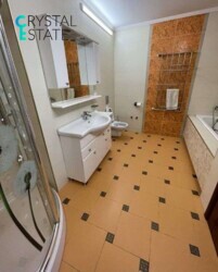 Трикімнатна квартира на вулиці Академіка Глушко фото 4 Трикімнатна квартира на вулиці Академіка Глушко фото 4