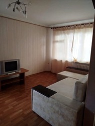 Однокімнатна квартира в районі площі Толбухіна