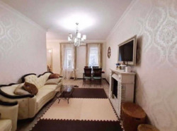 Трикімнатна квартира в центрі ,поруч парк Шевченко, пляж Ланжерон. фото 1 Трикімнатна квартира в центрі ,поруч парк Шевченко, пляж Ланжерон. фото 1