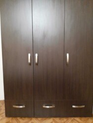 Продам 3-и кімнатну квартиру на вулиці Героїв Крут (вулиця Валентини Терешкової)
