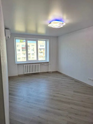 3 кімнатна квартира в центрі Таїрова