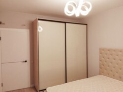 Однокімнатна кварира з новим ремонтом в ЖК Скай Сіті, середній поверх фото 6 Однокімнатна кварира з новим ремонтом в ЖК Скай Сіті, середній поверх фото 6