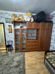Однокімнатна квартира на вул. Середній