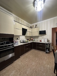 Простора квартира, яка може стати аналогом приватному будинку. фото 7 Простора квартира, яка може стати аналогом приватному будинку. фото 7