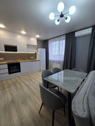 Квартира з ремонтом в ЖК 53 Перлина на Таїрова, гарний вид