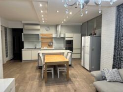 Трикімнатна квартира на проспекті Шевченка фото 1 Трикімнатна квартира на проспекті Шевченка фото 1