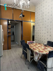 Трикімнатна квартира з кухнею студією на Б. Хмельницького фото 10 Трикімнатна квартира з кухнею студією на Б. Хмельницького фото 10