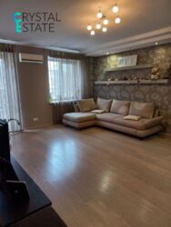 Чотирьохкімнатна квартира в центрі Одеси фото 1 Чотирьохкімнатна квартира в центрі Одеси фото 1