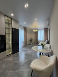 1-кімнатна квартира з терасою та барбекю в ЖК Таїровські Сади