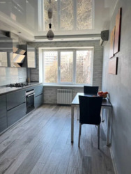 Трикімнатна квартира, парк Перемоги, Говорова, держпрограми